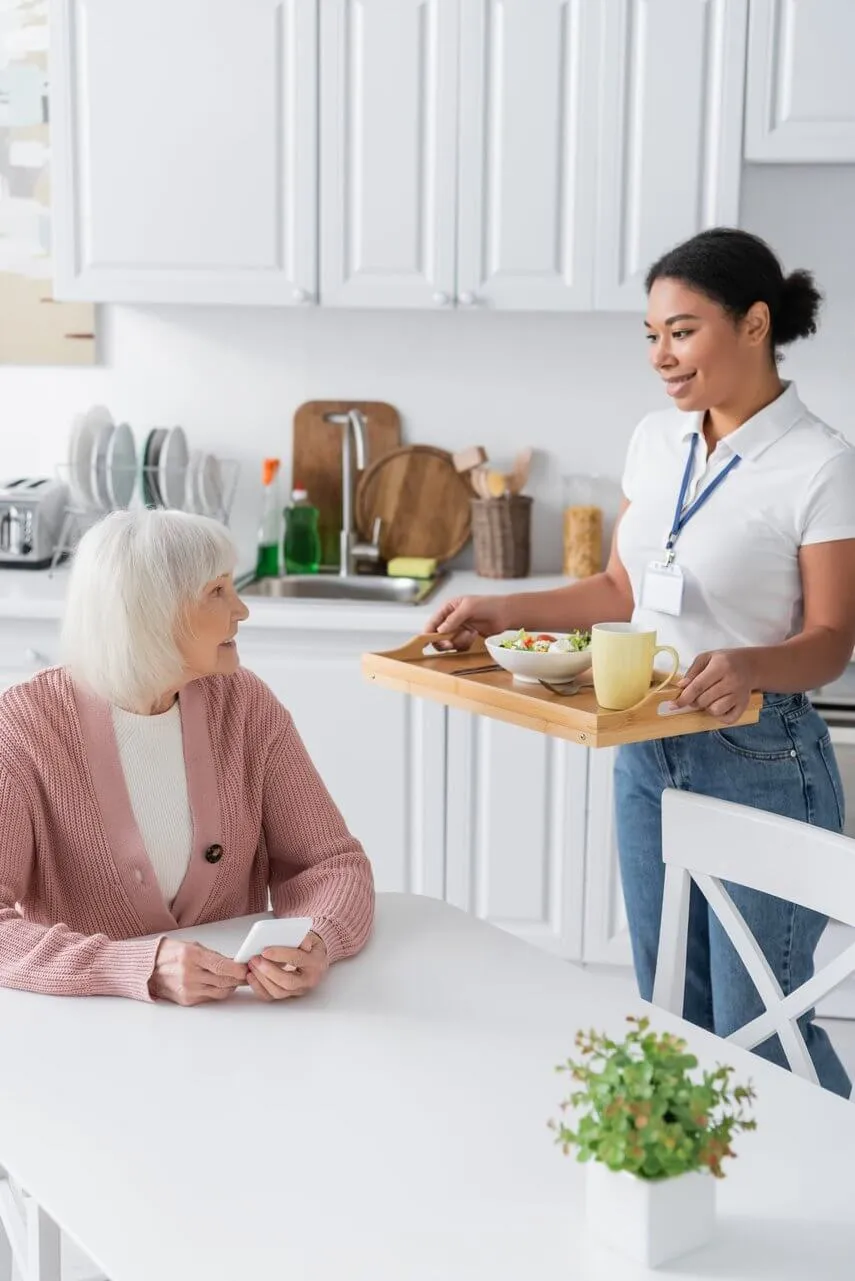 Hospital-to-home support and meal assistance